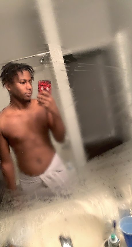 Foto di nudo di fuga di OnlyFans di Party Boi 