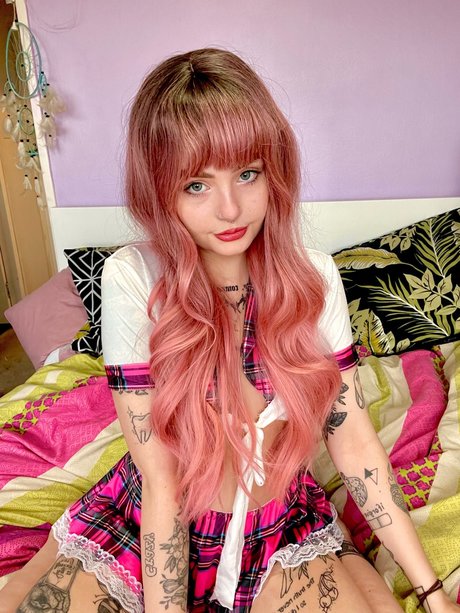 Miss Pixieonline Ampamp Ready To Rate Cock