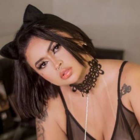 Foto di nudo di fuga di OnlyFans di Miau