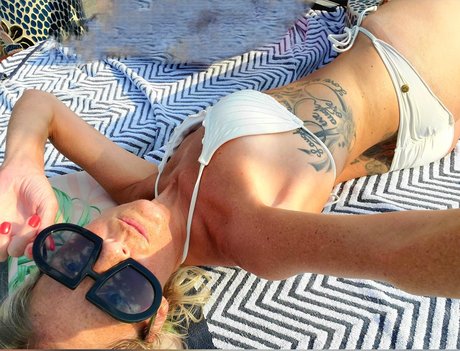 Foto di nudo di fuga di OnlyFans di Bella Green Eyes