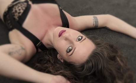 Foto di nudo di fuga di OnlyFans di Mila Purr