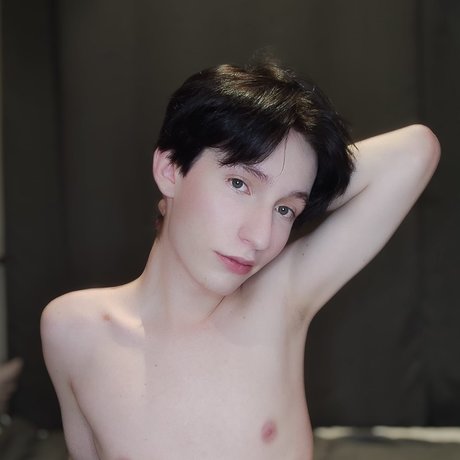 Foto di nudo di fuga di OnlyFans di Mhemingway