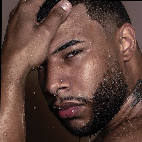 Foto di nudo di fuga di OnlyFans di Mrhandsome