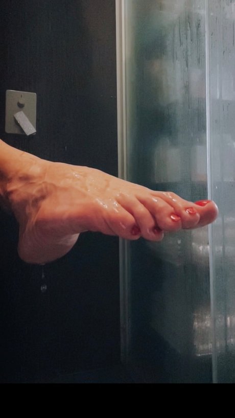 Miss Evelyn Marshall