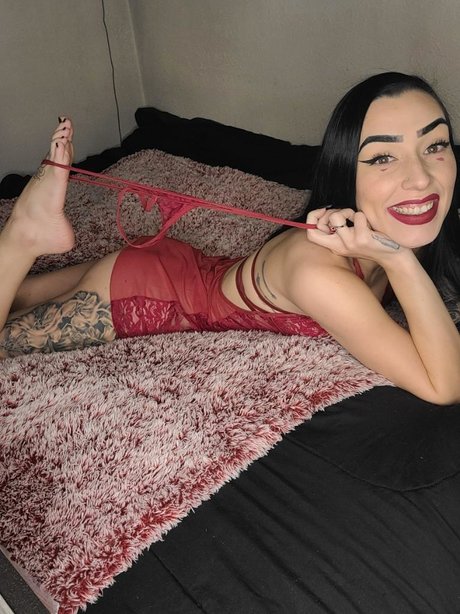 Foto di nudo di fuga di OnlyFans di Mira Sage