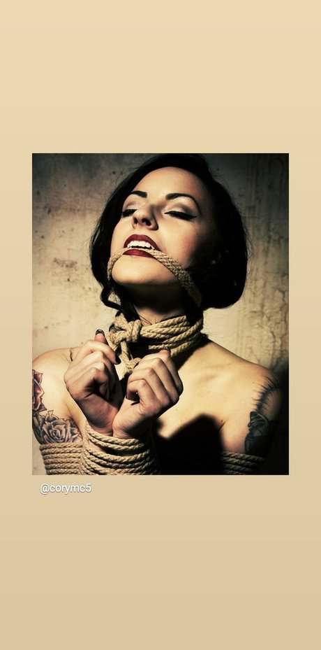 Foto di nudo di fuga di OnlyFans di Miss Jaye