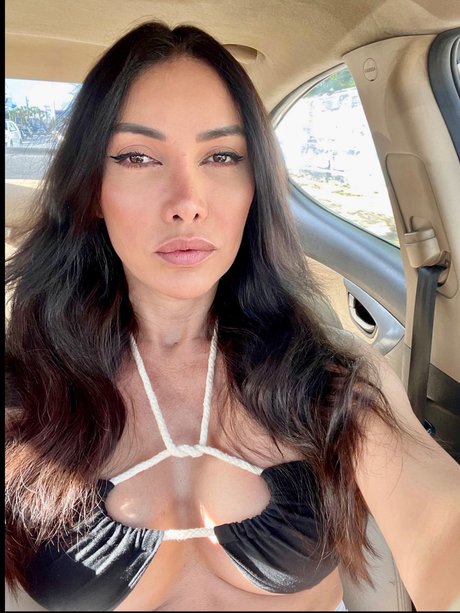 Foto di nudo di fuga di OnlyFans di J B