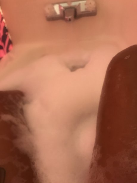 Mollie Dont Tell No Body