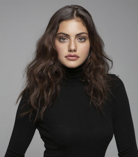 Phoebe Tonkin
