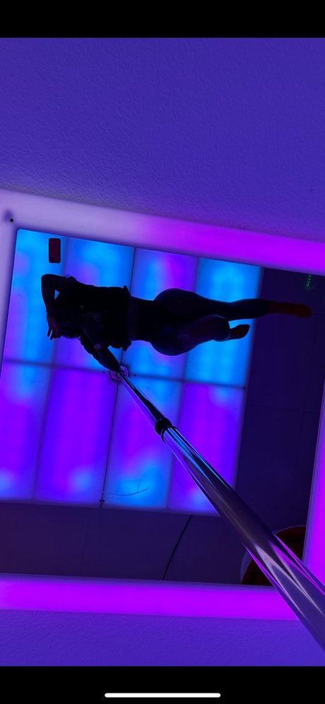 Foto di nudo di fuga di OnlyFans di Hennystraight