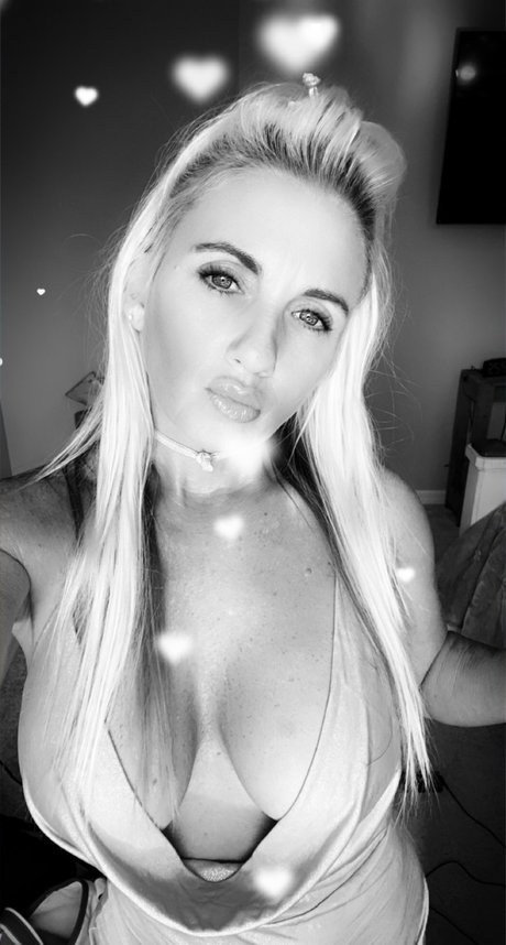 Foto di nudo di fuga di OnlyFans di Msnolenurse