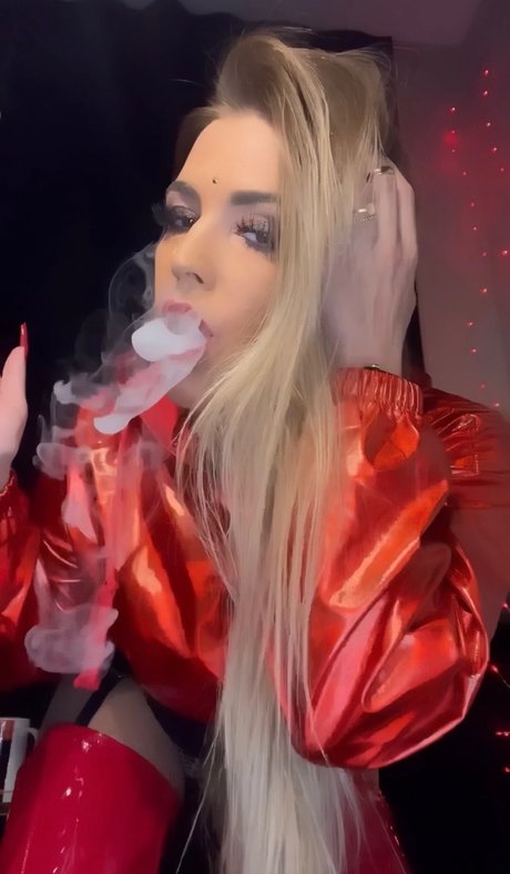Gtmsmokinggoddess