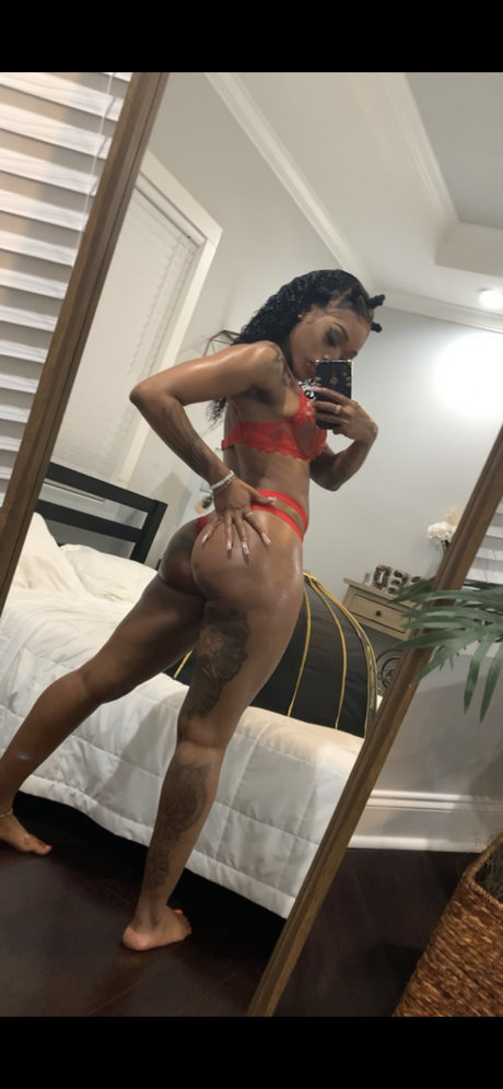 Foto di nudo di fuga di OnlyFans di Indica