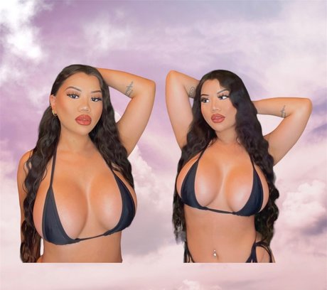 Foto di nudo di fuga di OnlyFans di Amy