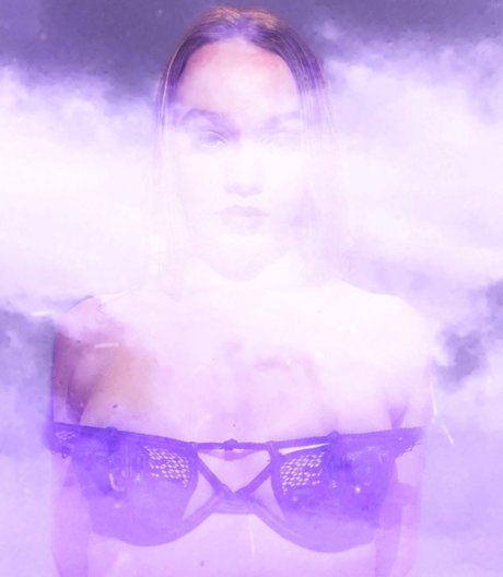 Foto di nudo di fuga di OnlyFans di Bossy Brat