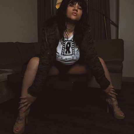 Foto di nudo di fuga di OnlyFans di Nina Bee Productions Afterdark