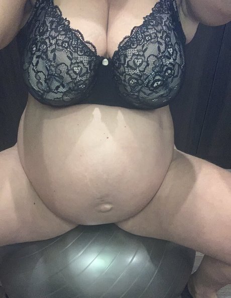 Prettypregnant35