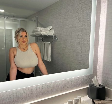 Anabel Kloe Lamarche