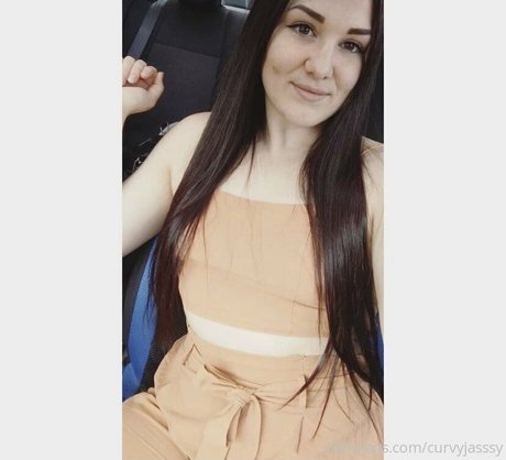 Curvyjasssy