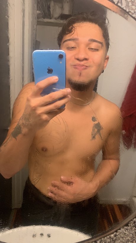 Foto di nudo di fuga di OnlyFans di Austin 