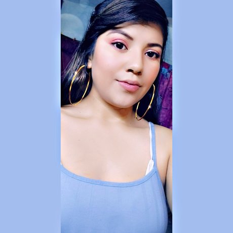 Foto di nudo di fuga di OnlyFans di Adriana Alvarez