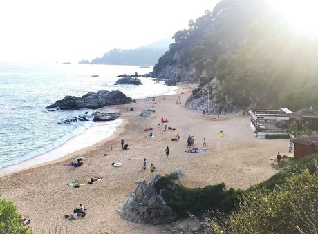 Foto di nudo di fuga di OnlyFans di Nudism And Toys