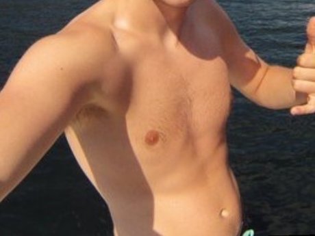 Foto di nudo di fuga di OnlyFans di Cut 