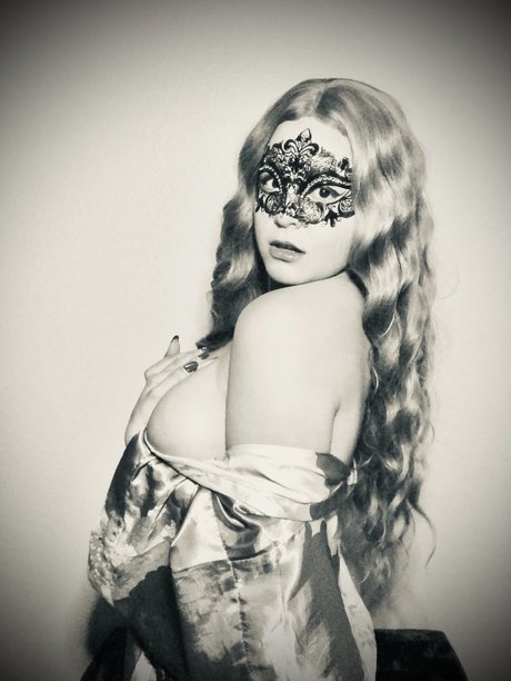 Foto di nudo di fuga di OnlyFans di Akita Vee