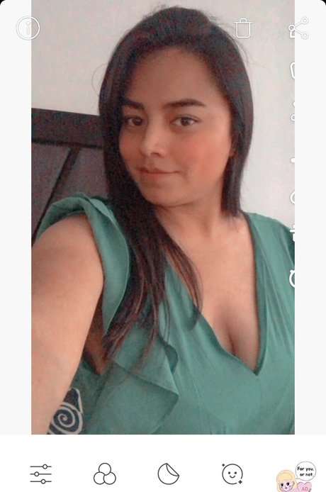 Foto di nudo di fuga di OnlyFans di Alba Anguiano