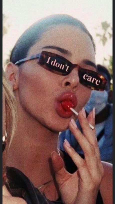 Foto di nudo di fuga di OnlyFans di Peachy