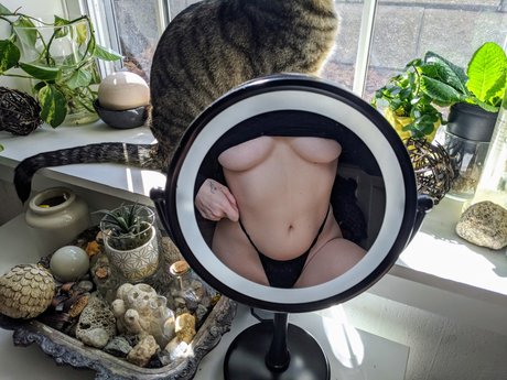 Foto di nudo di fuga di OnlyFans di  Gwen 