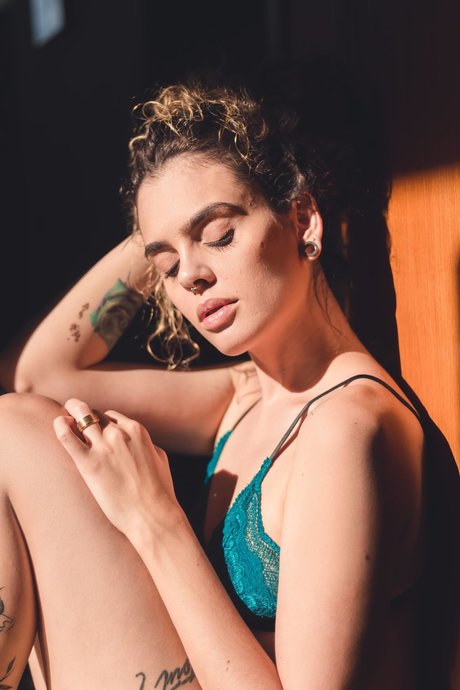 Foto di nudo di fuga di OnlyFans di Clara Luas