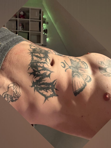 Foto di nudo di fuga di OnlyFans di Ty Laglace