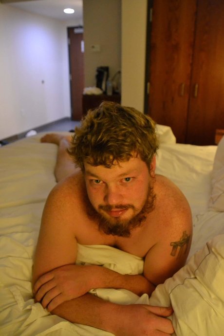 Foto di nudo di fuga di OnlyFans di Dan