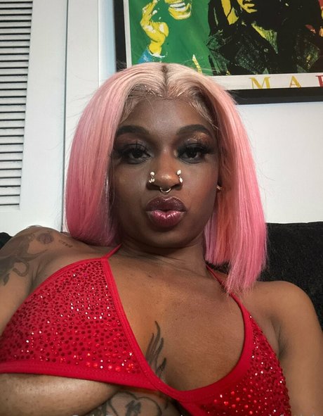 Foto di nudo di fuga di OnlyFans di Yungyannahfetish