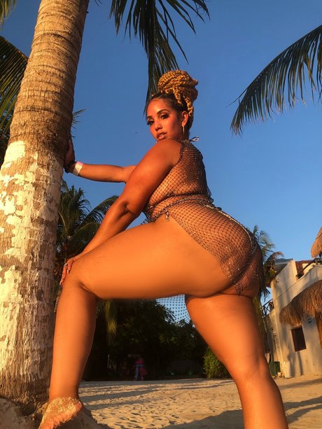 Foto di nudo di fuga di OnlyFans di Pretty Kitty