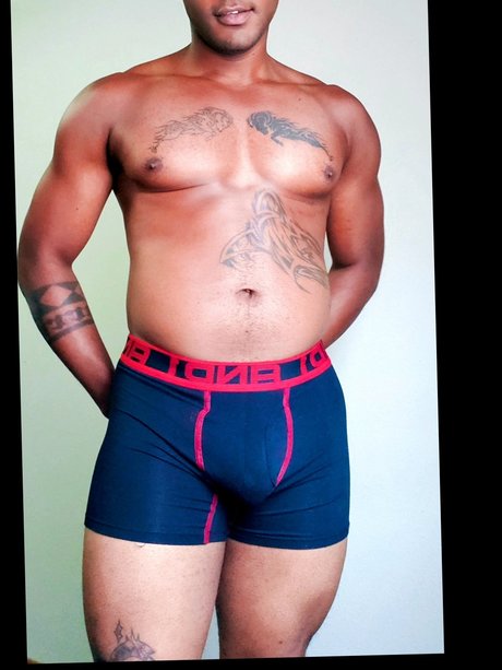 Foto di nudo di fuga di OnlyFans di Razaq