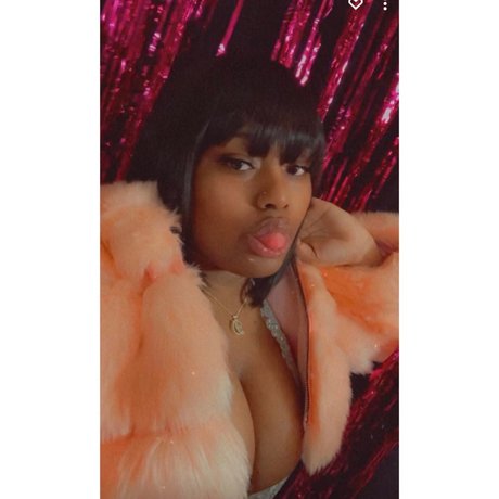 Foto di nudo di fuga di OnlyFans di Domo B