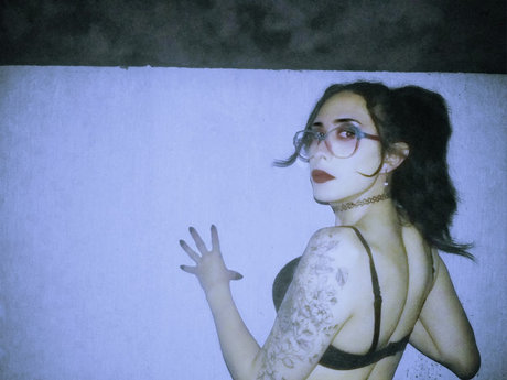 Foto di nudo di fuga di OnlyFans di Devilishvixxxen