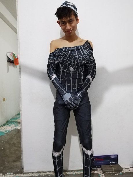 Foto di nudo di fuga di OnlyFans di Reyes Peralta