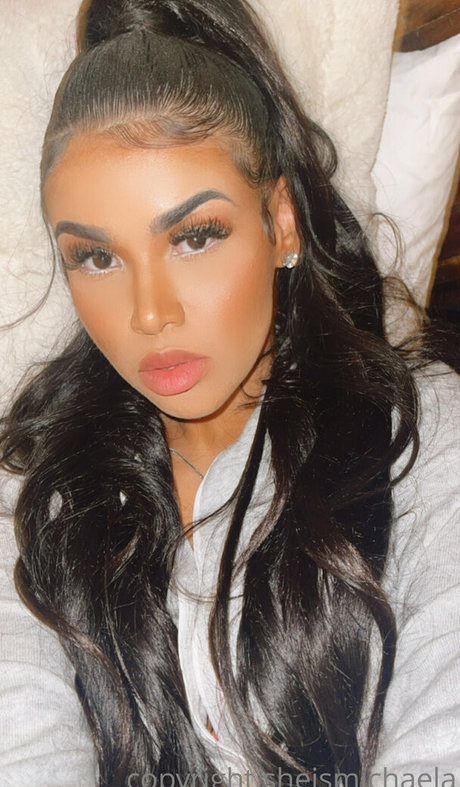 Sheismichaela