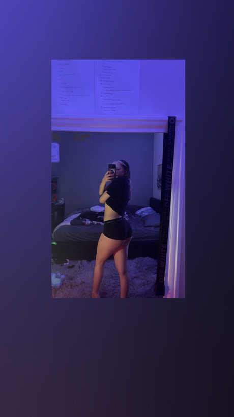 Foto di nudo di fuga di OnlyFans di Sarah Jane