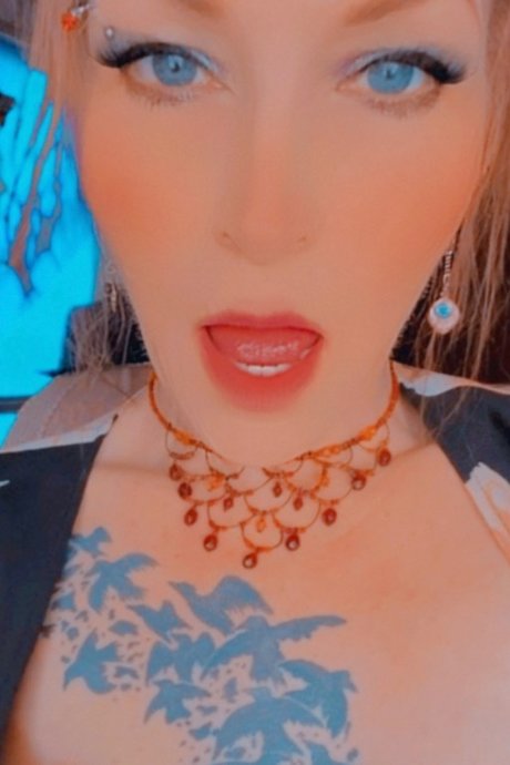 Foto di nudo di fuga di OnlyFans di Scarlet Blaze