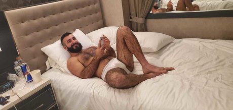 Foto di nudo di fuga di OnlyFans di Hothairyguy