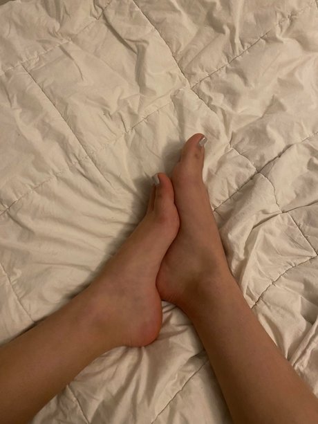 Feet Pictures