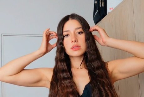 Pia Martinez All Natural