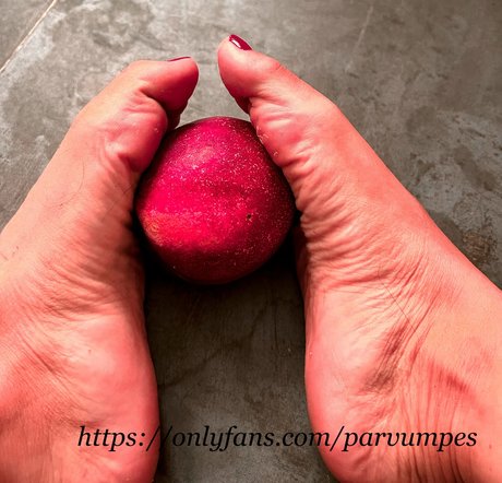 Parvum Pes Small Feet