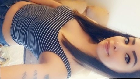 Foto di nudo di fuga di OnlyFans di Carmela