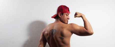 Foto di nudo di fuga di OnlyFans di Guivernostud