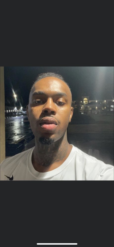 Foto di nudo di fuga di OnlyFans di Ace